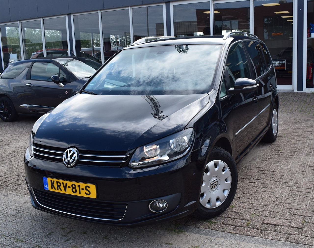 Volkswagen Touran - 1.4 TSI Highline |AUTOMAAT|CLIMATE CONTROL | CRUISE CONTROL |NAVI|VOOR EN ACHTERUIT RIJ SE - AutoWereld.nl