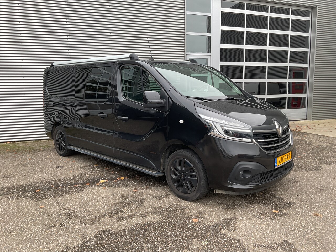 Renault Trafic - 2.0 dCi 145 pk L2 DC Dubbel Cabine NL Auto/ LED/ Leder/ Stoelverw./ Navi/ Climate/ Camera/ - AutoWereld.nl