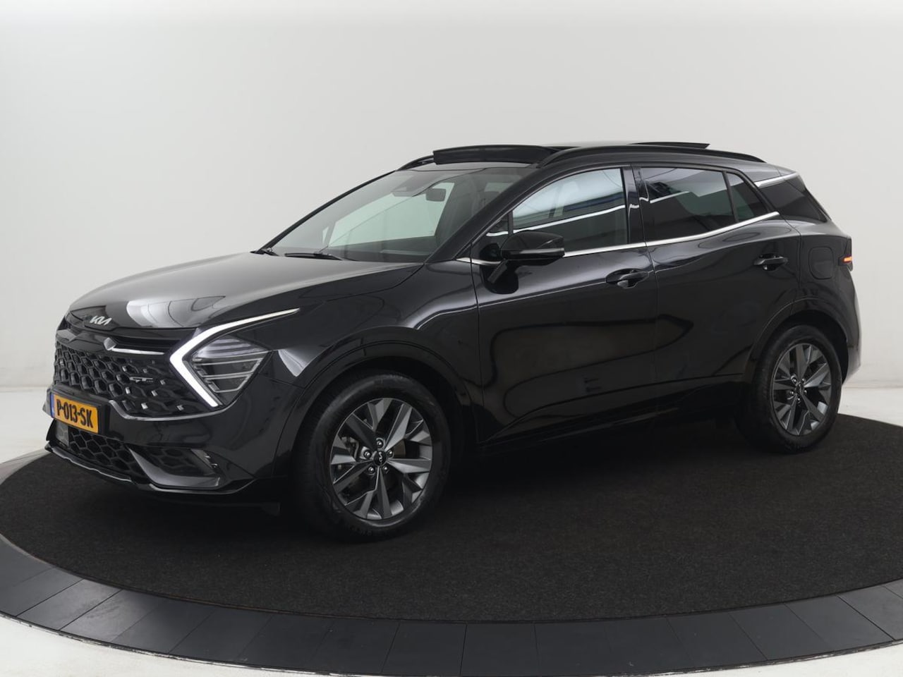 Kia Sportage - 1.6 T-GDi Hybrid GT-Line | Panoramadak | Trekhaak | Leder/Alcantara | Stoel & stuurverwarm - AutoWereld.nl