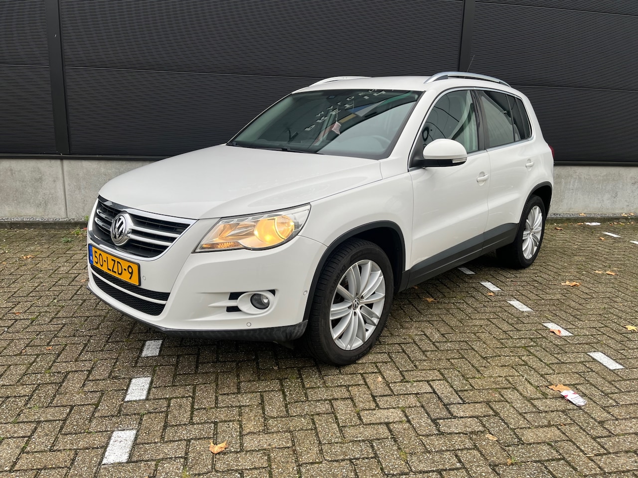 Volkswagen Tiguan - 1.4 TSI Sport&Style - AutoWereld.nl