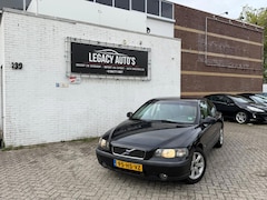 Volvo S60 - 2.4 Edition - APK 11/2026 - RIJDT & SCHAKELT GOED