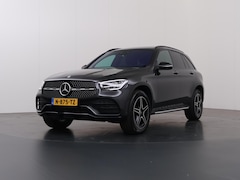 Mercedes-Benz GLC-klasse - 300e 4MATIC Business Solution AMG | Night | Rij assistentiepakket | Panoramadak | Trekhaak