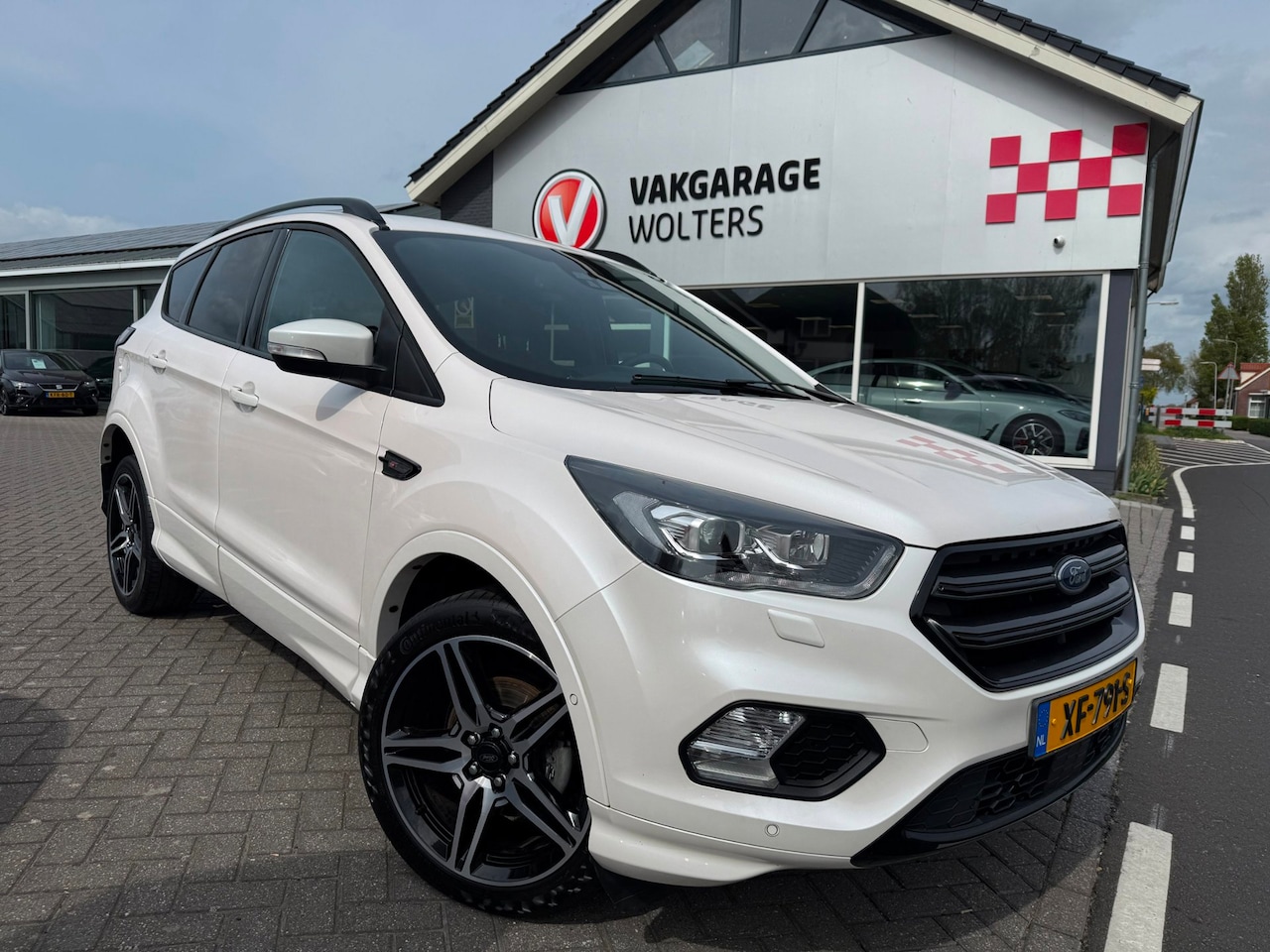 Ford Kuga - 1.5 EcoBoost ST Line RIJKLAARPRIJS! - AutoWereld.nl