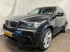 BMW X5 - 4.4i M - Rechterzijschade - Schade