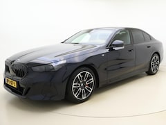 BMW 5-serie - 520d M Sport Pro -Stoelventilatie -Harman/Kardon -Verwarmd Stuur -Iconic Glow -Drive Recor