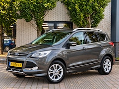 Ford Kuga - 1.5 Titanium Plus LED Verlichting|Navi|CarPlay|PDC V/A|ClimateControl|Stoelverwarming|