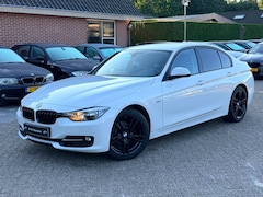 BMW 3-serie - 320i High Executive Sport|Nieuwe Ketting|Airco|Navigatie|Cruise control|18 inch M|Nette st