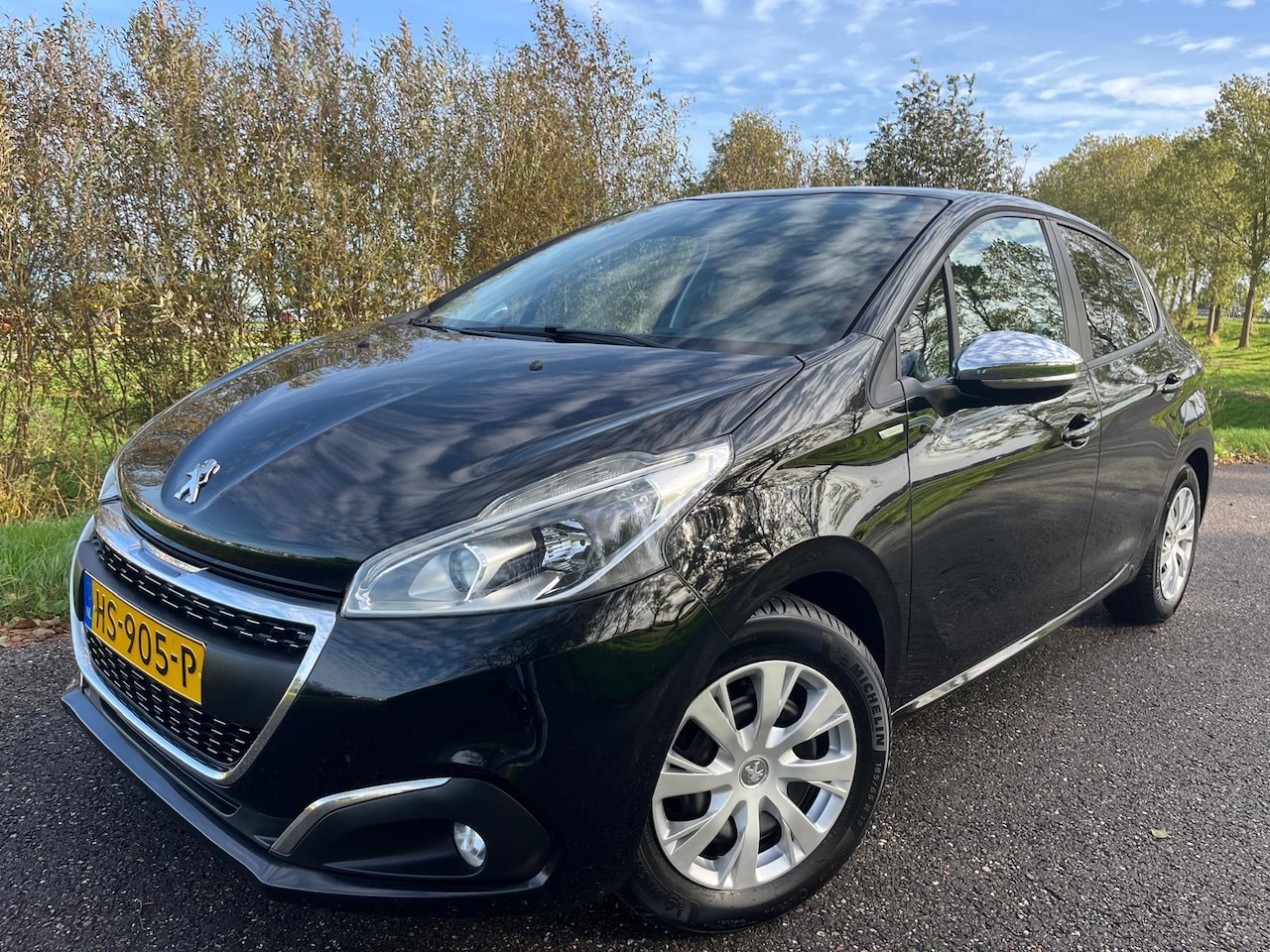 Peugeot 208 - 1.2 PureTech Urban Soul 1.2 PureTech Urban Soul - AutoWereld.nl