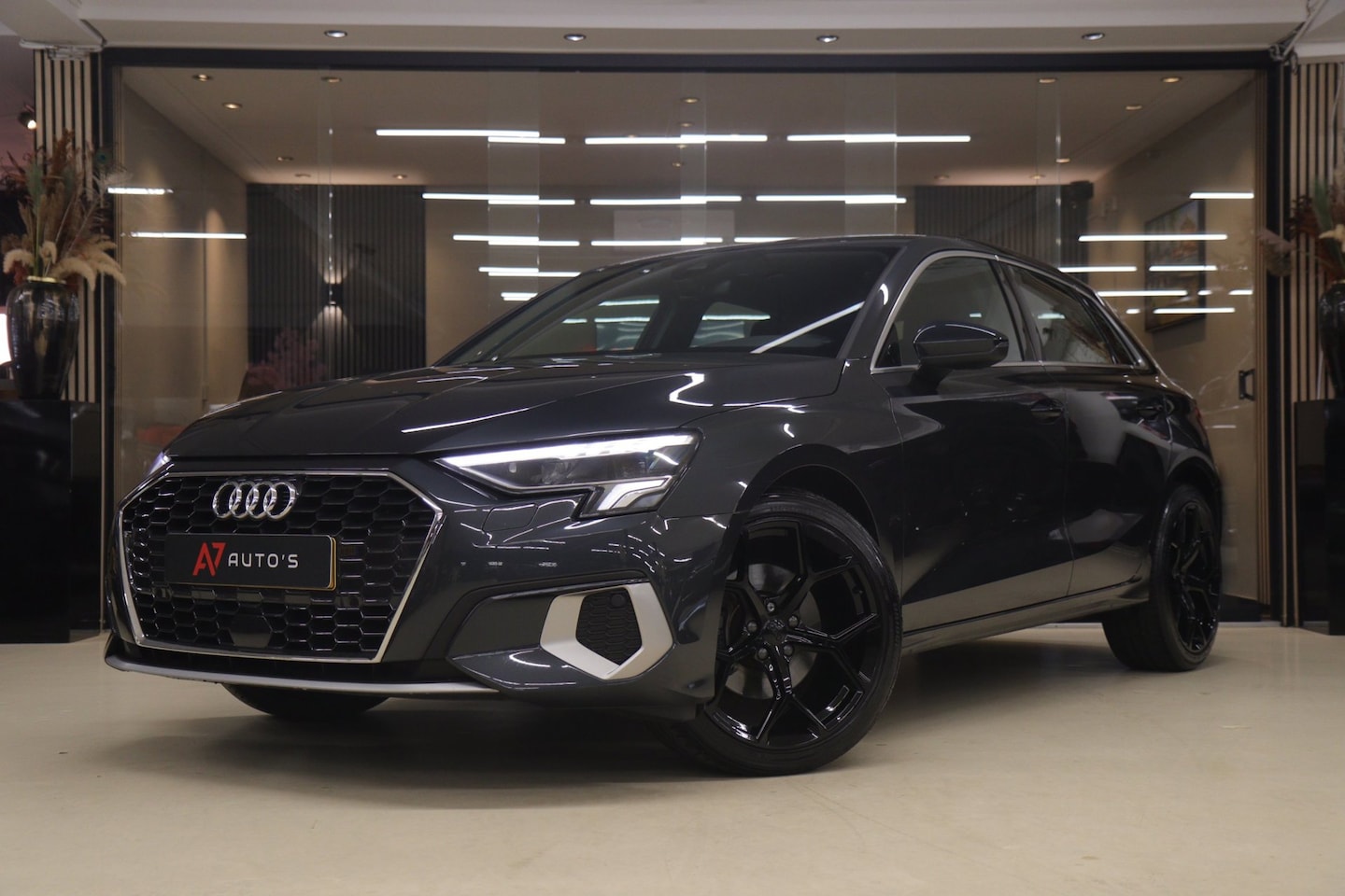 Audi A3 Sportback - 30 TFSI Business edition NAP /CARPLAY/ACC/LANEASSIST/REMASSIST/SFEERVER/VOL - AutoWereld.nl