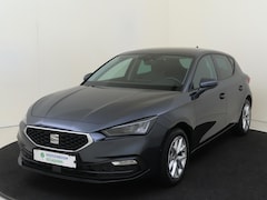 SEAT Leon - 1.0 TSI Style Business Intense | Achteruitrijcamera | Adaptieve cruise control | 3-zone ai
