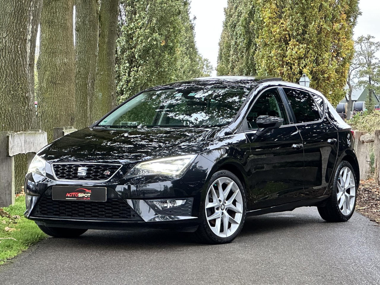 SEAT Leon - 1.4 EcoTSI FR Connect - AutoWereld.nl