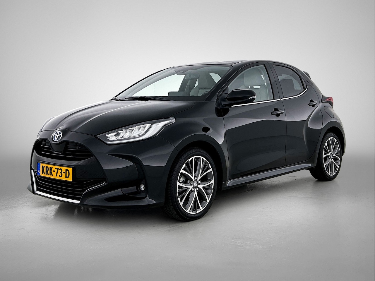 Toyota Yaris - 1.5 Hybrid Executive | Dealer Onderhouden | Lichte kleur half lederen bekleding | Dodehoek - AutoWereld.nl