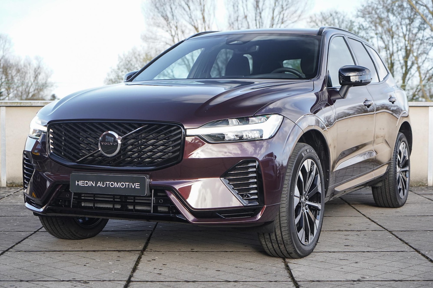 Volvo XC60 - 2.0 T6 Plug-in hybrid AWD Plus Dark | Harman Kardon | Elektrische Stoelen met Geheugen | A - AutoWereld.nl