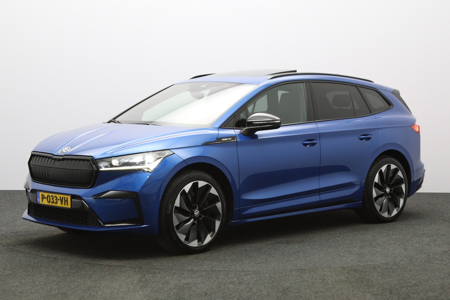 Skoda Enyaq iV - 80 Sportline 80 Sportline 204 PK, SOH 94 %, Panoramadak, Keyless, Winterpakket, 360 Camera, Adap. Cruis - AutoWereld.nl