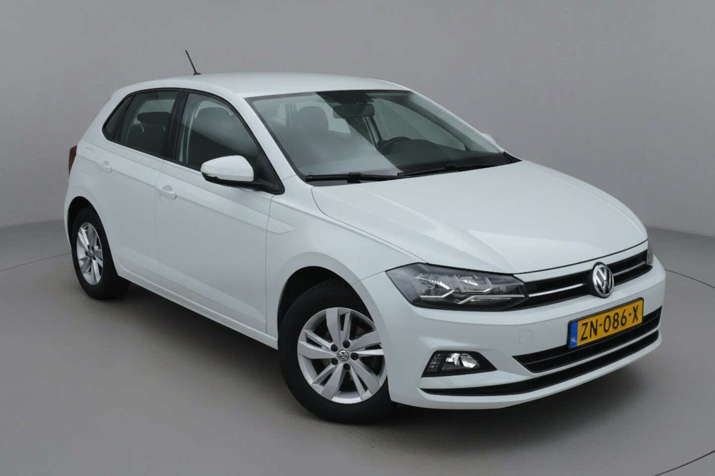 Volkswagen Polo - Cruise|Navi|Carplay|LM velgen|NAP - AutoWereld.nl