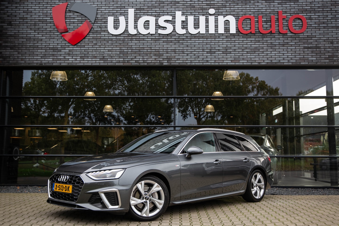Audi A4 Avant - 40 TFSI S edition 40 TFSI S edition , Adap. cruise, Navigatie, Apple carplay, - AutoWereld.nl