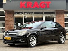 Opel Astra GTC - Cosmo 1.8 140 pk - Lederen bekleding - trekhaak - winterpack - Parkpilot