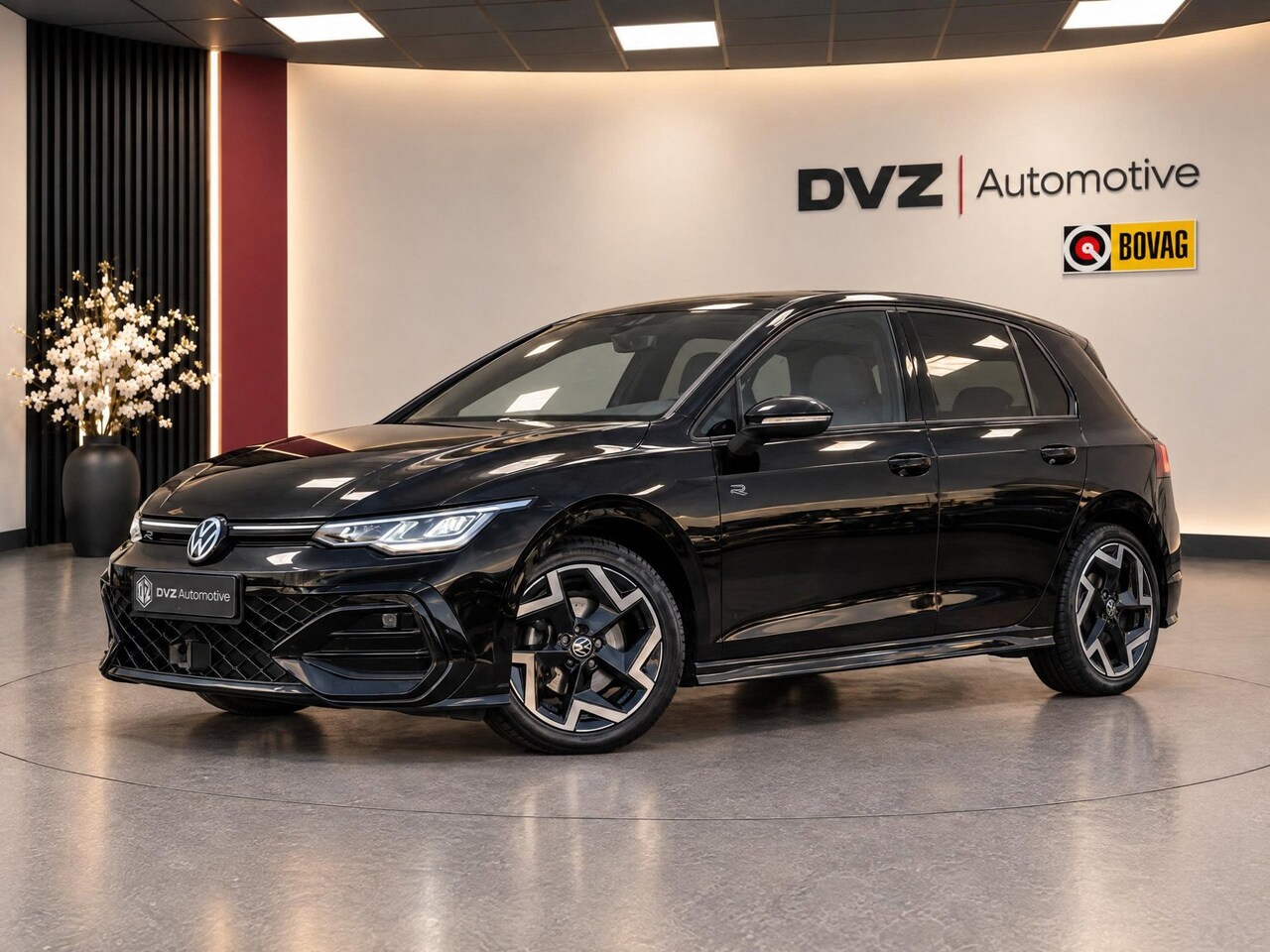 Volkswagen Golf - 1.5 eTSI DSG 150PK R-Line Edition | Carplay | Camera | Facelift - AutoWereld.nl