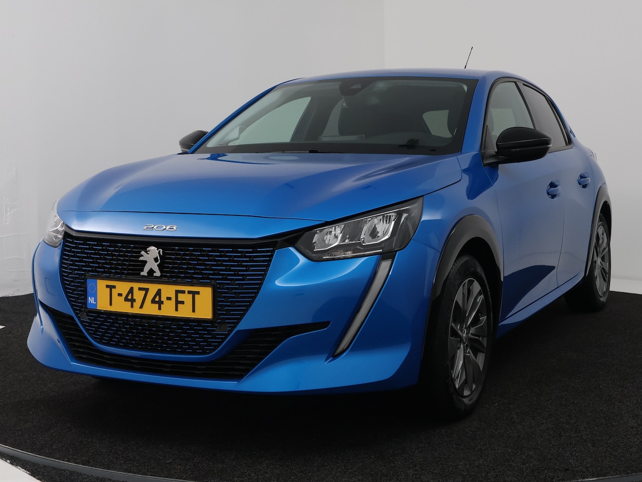 Peugeot e-208 - EV Allure Pack 50 kWh | Camera | Keyless | Privacy Glass | - AutoWereld.nl