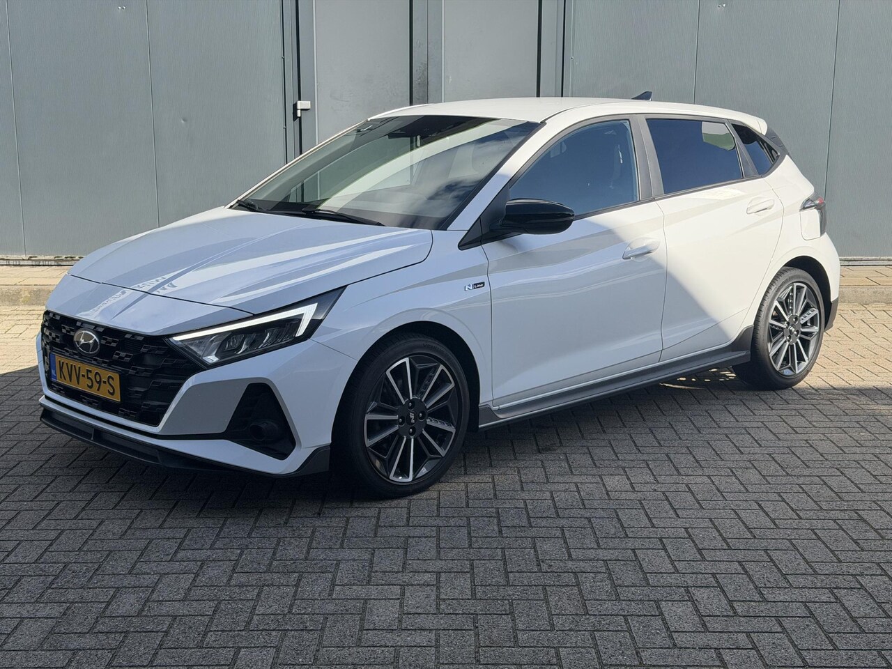 Hyundai i20 - 1.0 T-GDI N Line / Stuur- & Stoelverwarming / Achteruitrijcamera / Navigatie via Apple Car - AutoWereld.nl