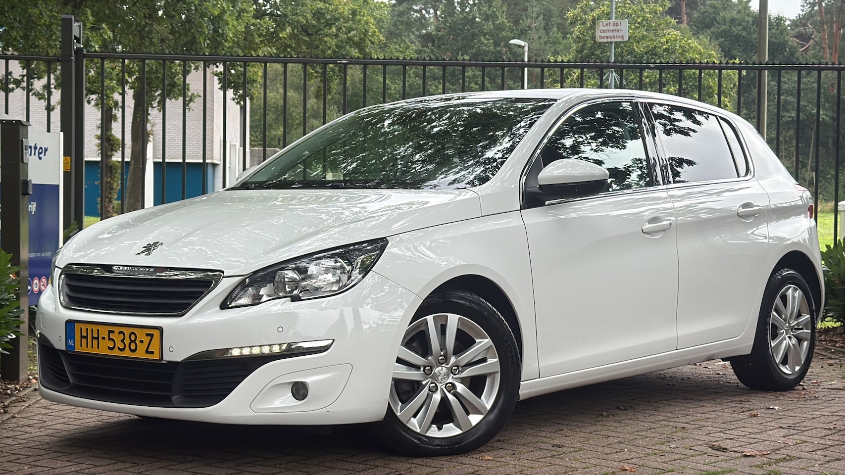 Peugeot 308 - 1.6 BlueHDi Blue Lease Executive 1.6 BlueHDi Blue Lease Executive - AutoWereld.nl