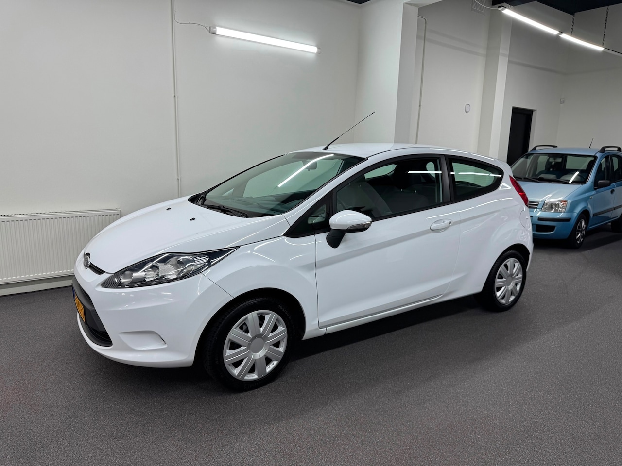 Ford Fiesta - 1.25 Limited Airco Isofix Usb/Aux Nap Ne Apk - AutoWereld.nl