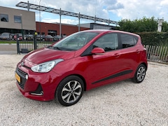 Hyundai i10 - 1.0i Premium Stoelverwarming, Climate, Apple Carplay