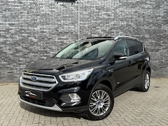 Ford Kuga - 1.5 Titanium 182pk|Pano|Camera|2000kg trekgewicht|360pdc||Leder|Carplay|Dealer Onderhouden