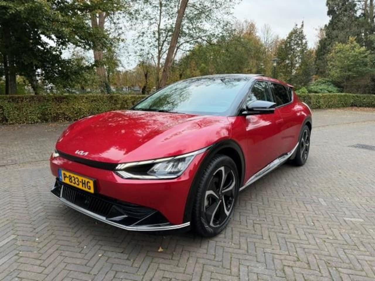 Kia EV6 - Plus Advanced 77.4kWh SOH100% Trekhaak/Panoramadak/Camera/Leer/Fabrieksgarantie - AutoWereld.nl