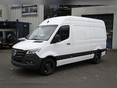 Mercedes-Benz Sprinter - 317 CDI L2H2 Pro 3500 KG trekhaak, LED, Geveerde stoel
