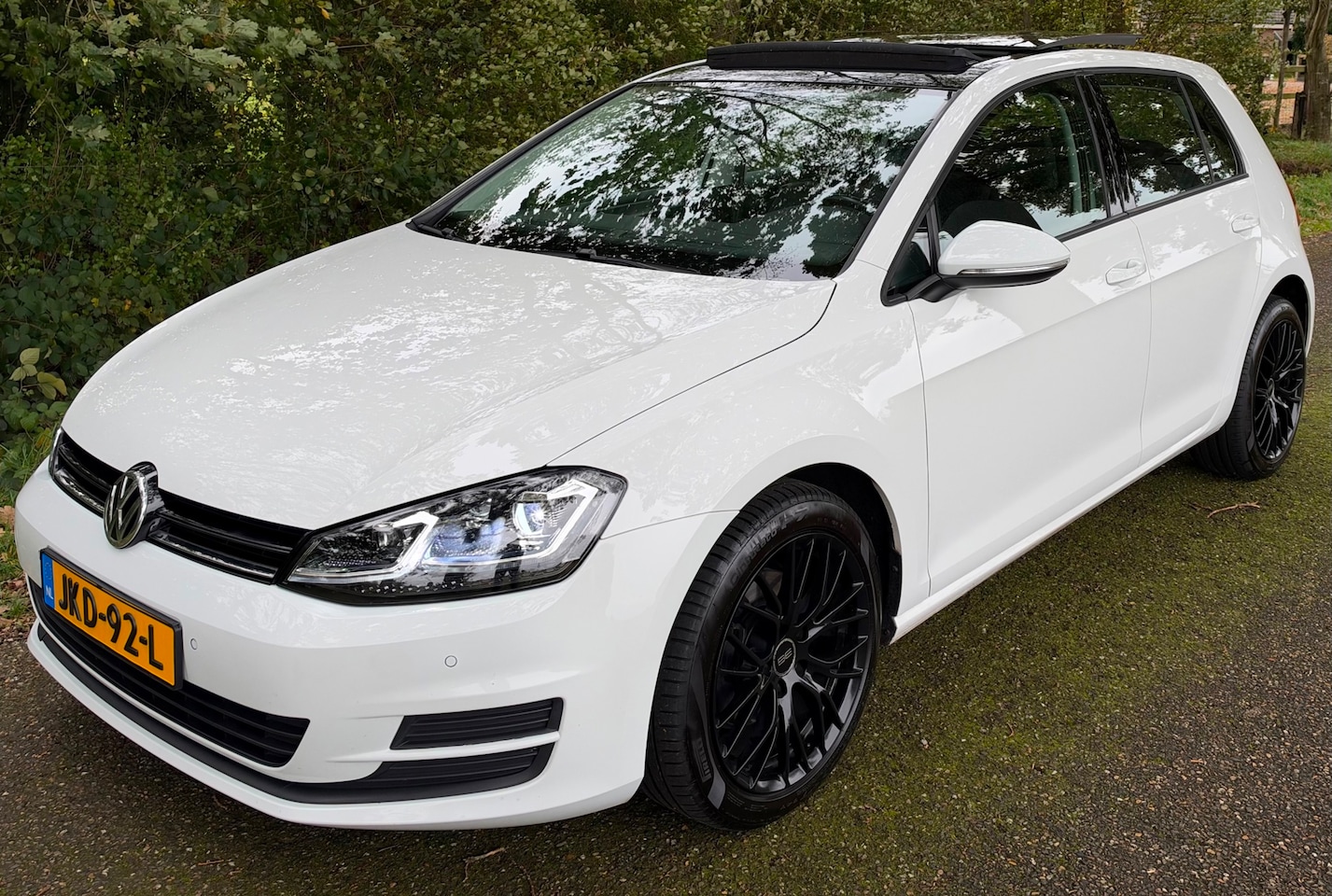 Volkswagen Golf - 1.2 TSI 2013 XENON PANORAMADAK GOED ONDERHOUDEN - AutoWereld.nl