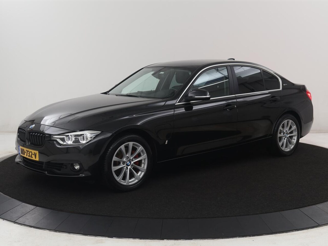 BMW 3-serie - 330e Centennial High Executive | SOH 86,6% | Cruise | Leder | Stoelverwarming | Climate co - AutoWereld.nl