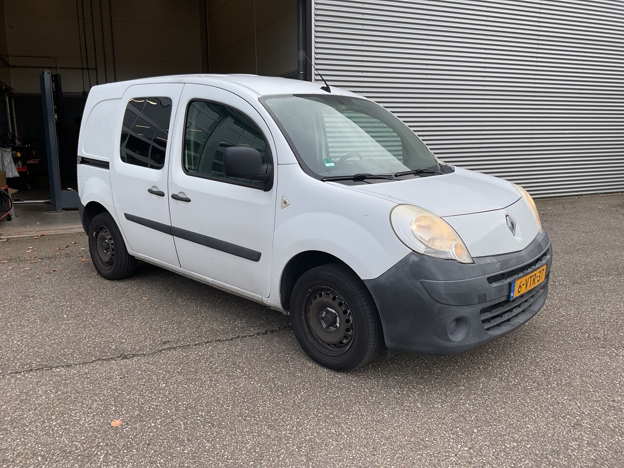 Renault Kangoo Express - 1.5 dCi EXPORT MARGE APK-05-‘27/ DB-Riem V.V./ Airco/ Cruise/ PDC/ Trekhaak - AutoWereld.nl
