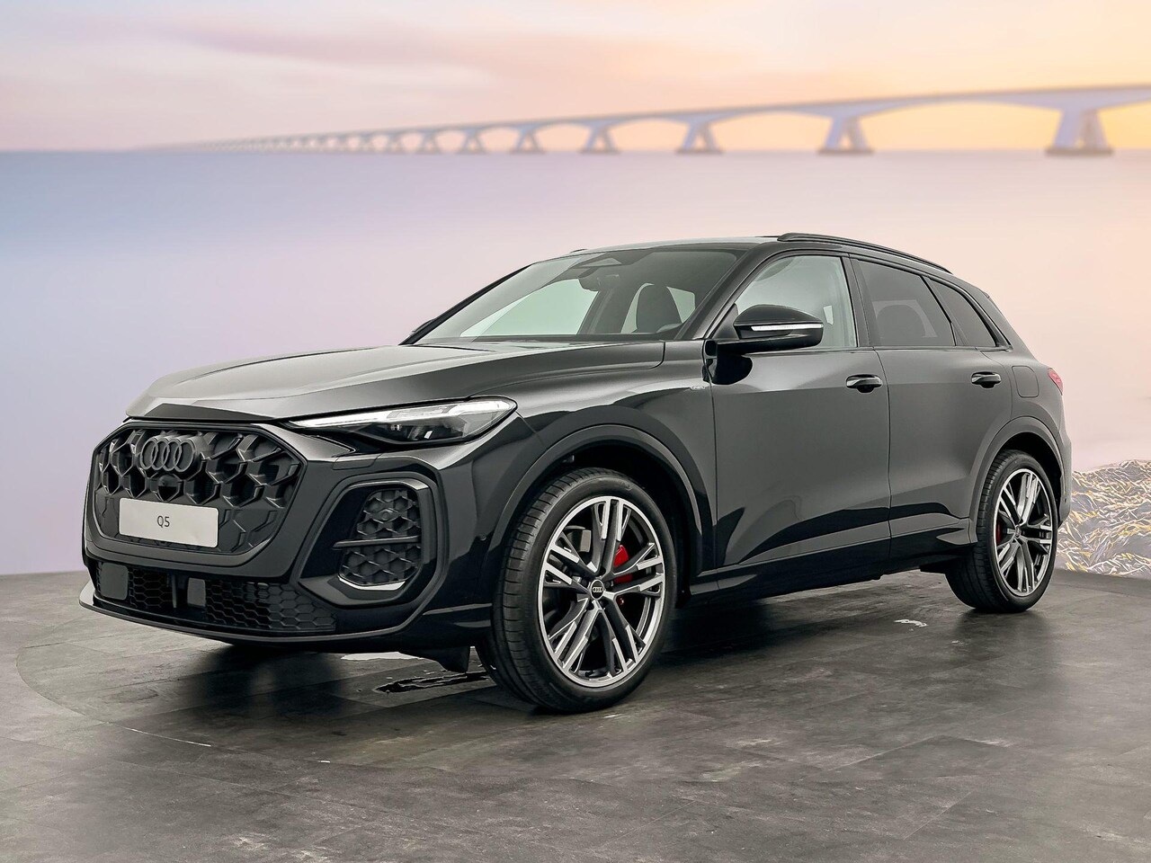 Audi Q5 - S edition Competition e-hybrid 270 kW / 367 PK SUV - AutoWereld.nl
