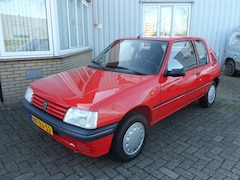Peugeot 205 - 1.1 Forever 19.920KM