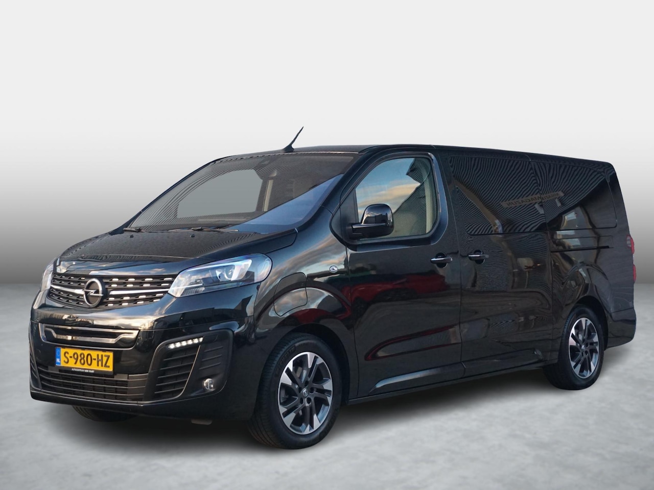 Opel Zafira-e Life - 75 kWh 6-persoons VIP uitvoering, voorzien van alle opties - AutoWereld.nl