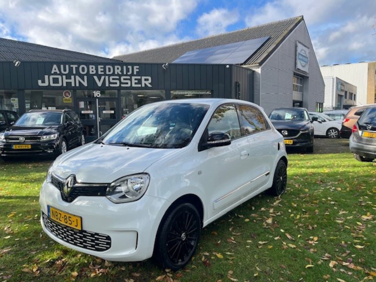 Renault Twingo Z.E. - R80 Série Limitée Vibes * Urban Night * airco * navi * cruise * perfecte stadsauto * 100% - AutoWereld.nl