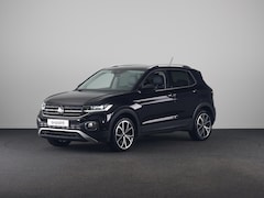 Volkswagen T-Cross - 1.0 TSI Style 110 PK DSG | Navigatie | Parkeercamera| Digitaal dashboard | Trekhaak |