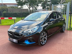 Opel Corsa - 1.6 Turbo OPC 207PK Schaalstoelen Weinig KM