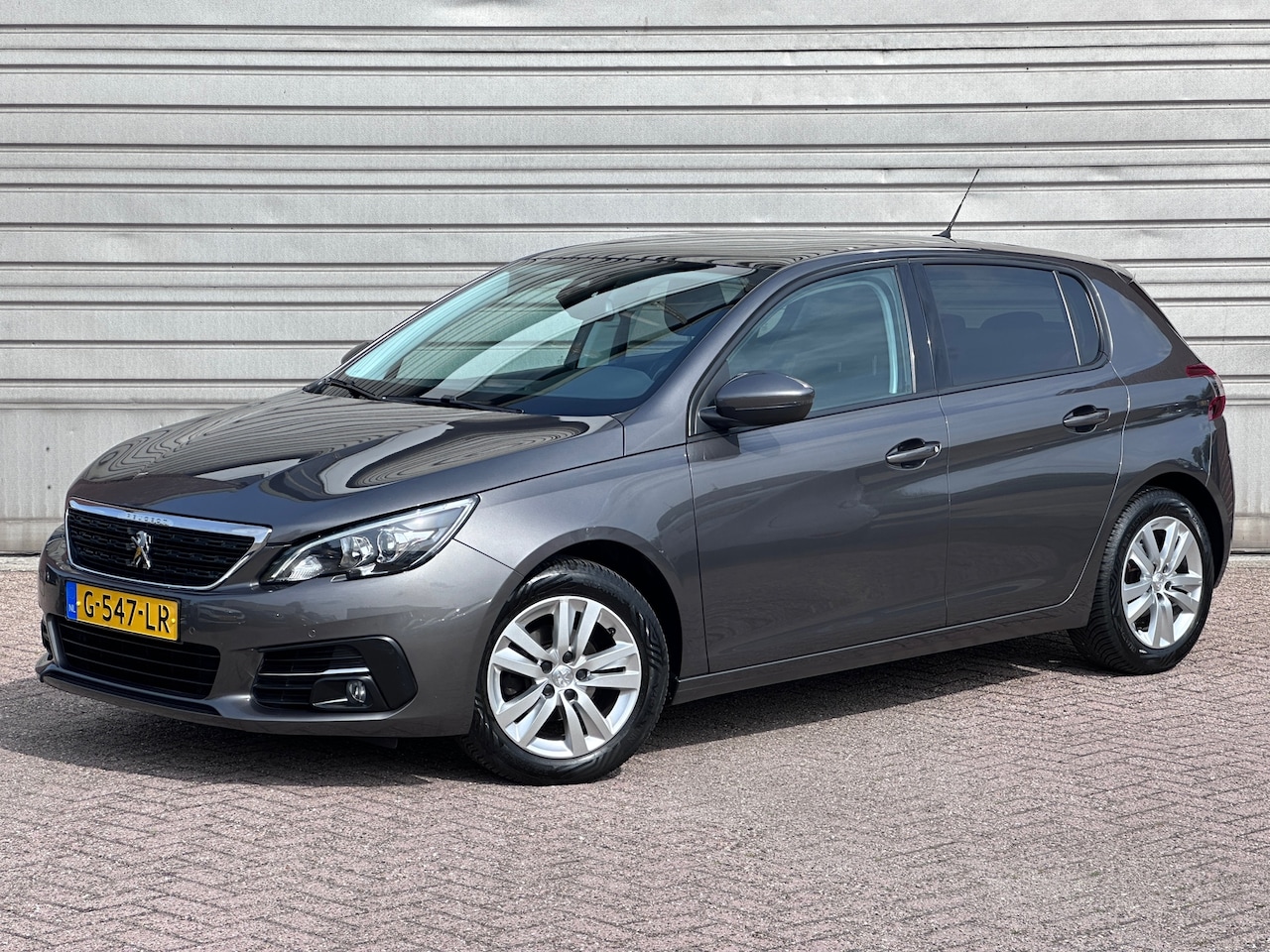 Peugeot 308 - 1.2 PureTech 130PK Blue Lease Executive|Pano|Trekhaak - AutoWereld.nl