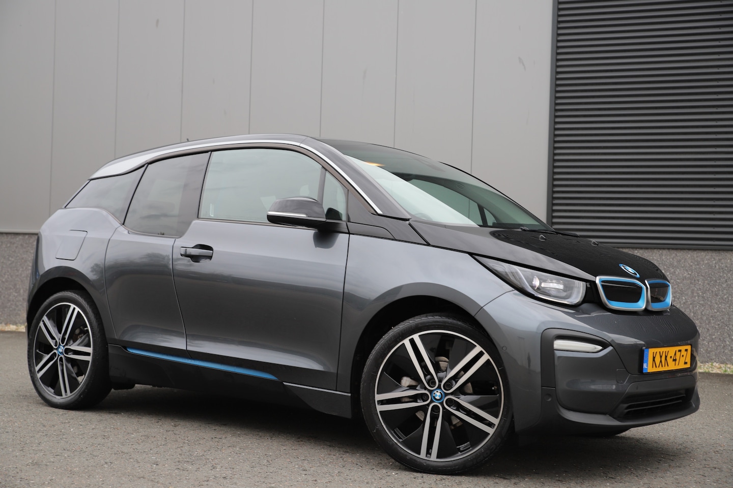 BMW i3 - Executive 120Ah /42 kWh/Adaptive/W-pomp/Camera/Keyless/3-fase/20" - AutoWereld.nl
