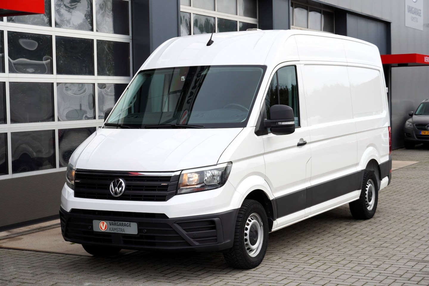 Volkswagen Crafter - 35 2.0 TDI L3H2 Highl. Navi/Airco/Cruise - AutoWereld.nl