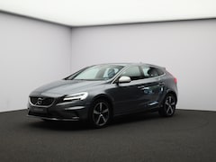 Volvo V40 - 2.0 T4 190PK Business Sport / Trekhaak / 17" / Nubuck-Leder / Stoelverwarming / LED / Crui