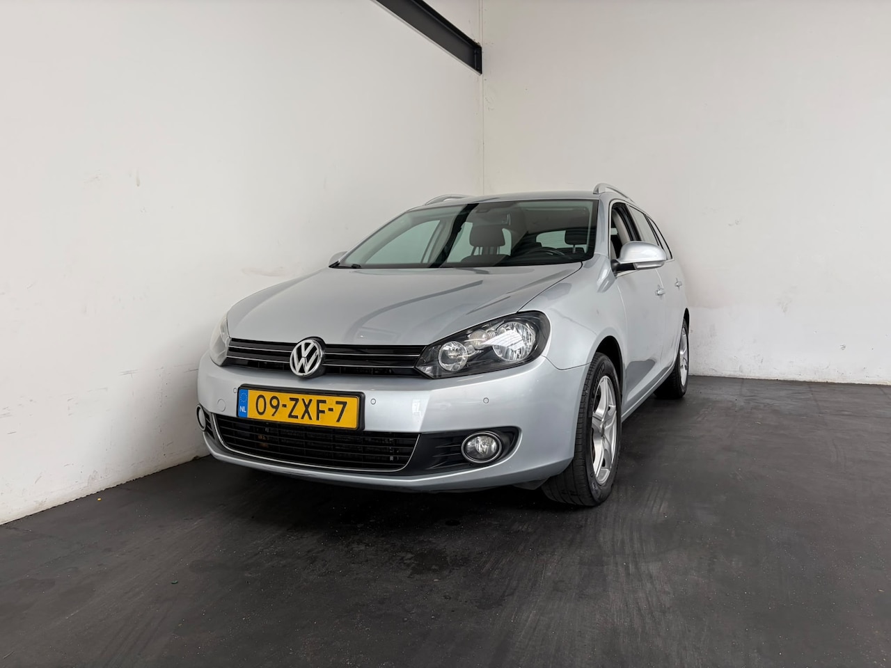 Volkswagen Golf Variant - 1.2 TSI High Executive Line.TREKHAAK.CARPLAY.PDC - AutoWereld.nl