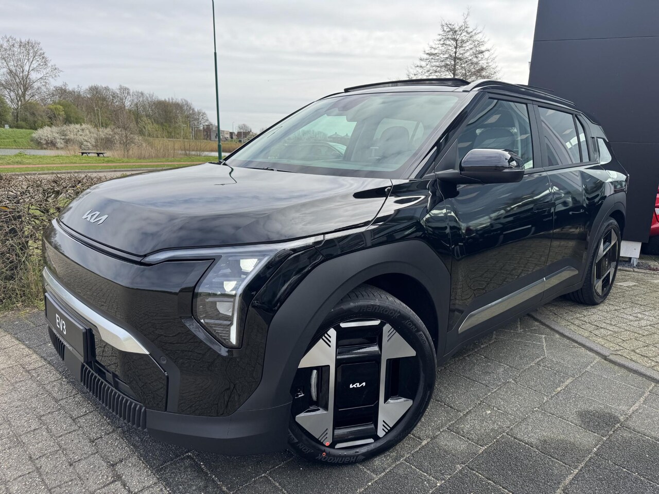 Kia EV3 - Plus Advanced 58.3 kWh Plus Advanced 58.3 kWh , Inclusief 3000 euro Inruilpremie!, Complete Uitvoering!, Voorraad - AutoWereld.nl