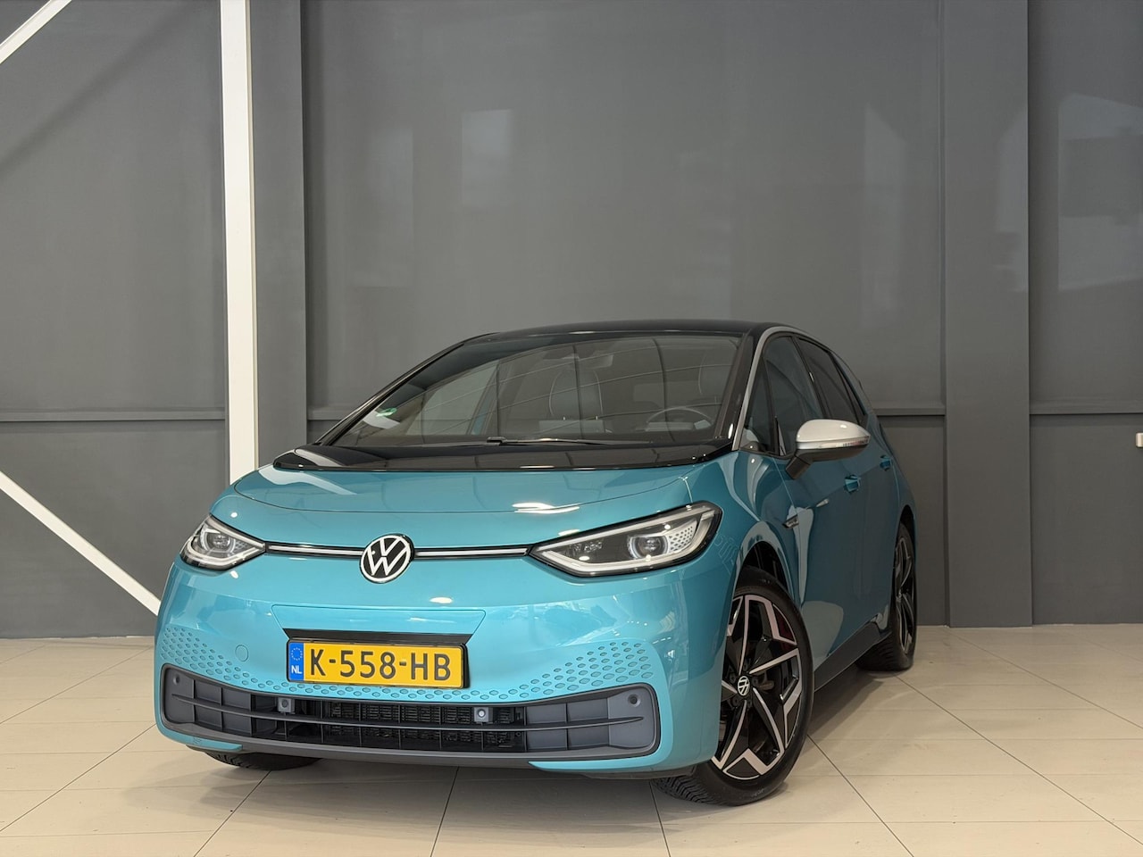 Volkswagen ID.3 - First Plus 58 kWh | SOH 88,19% | Trekhaak | Camera | - AutoWereld.nl