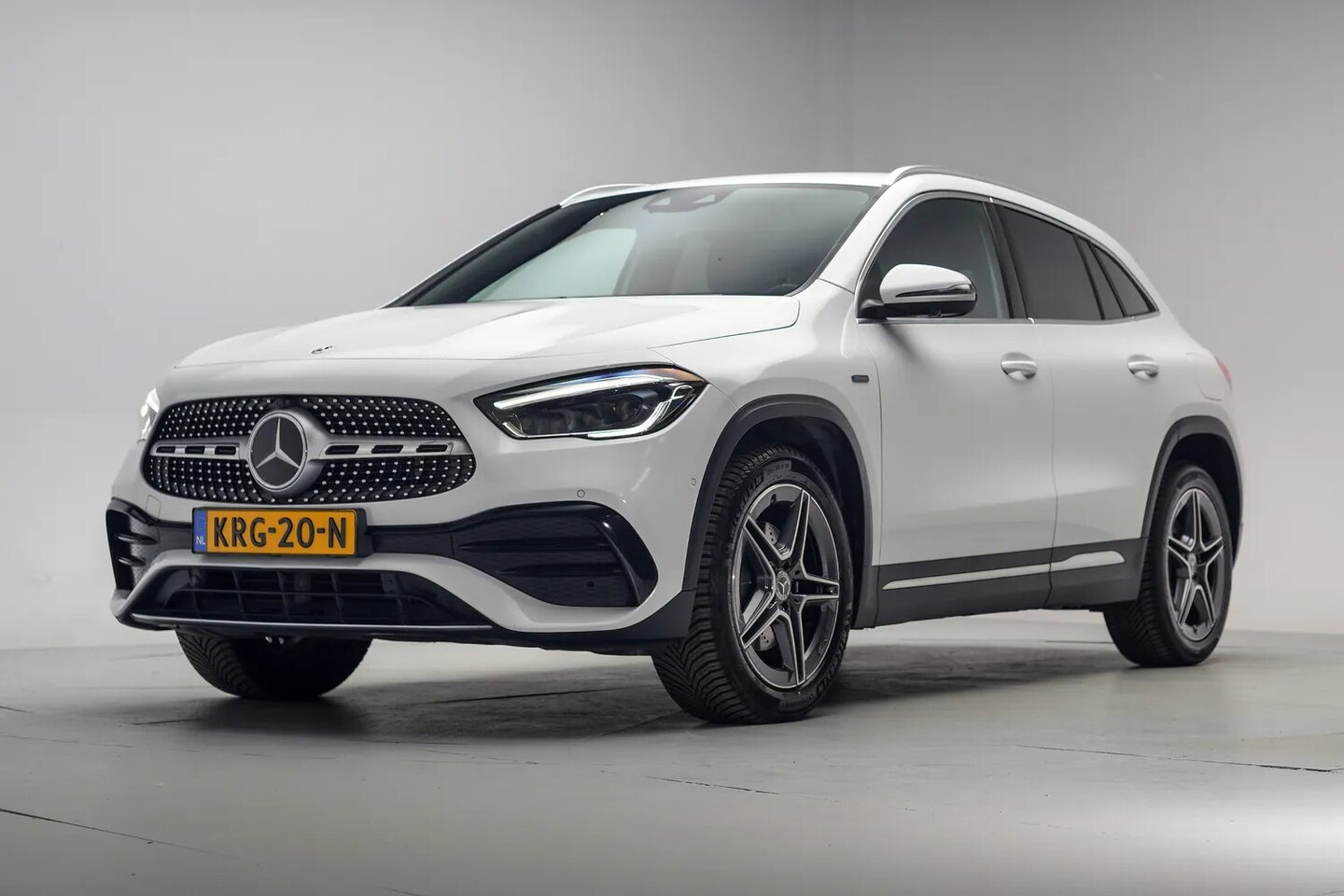 Mercedes-Benz GLA-Klasse - 250e AMG Line Premium Plus Aut. [ 360°Camera Memory Adapt.cruise ] - AutoWereld.nl