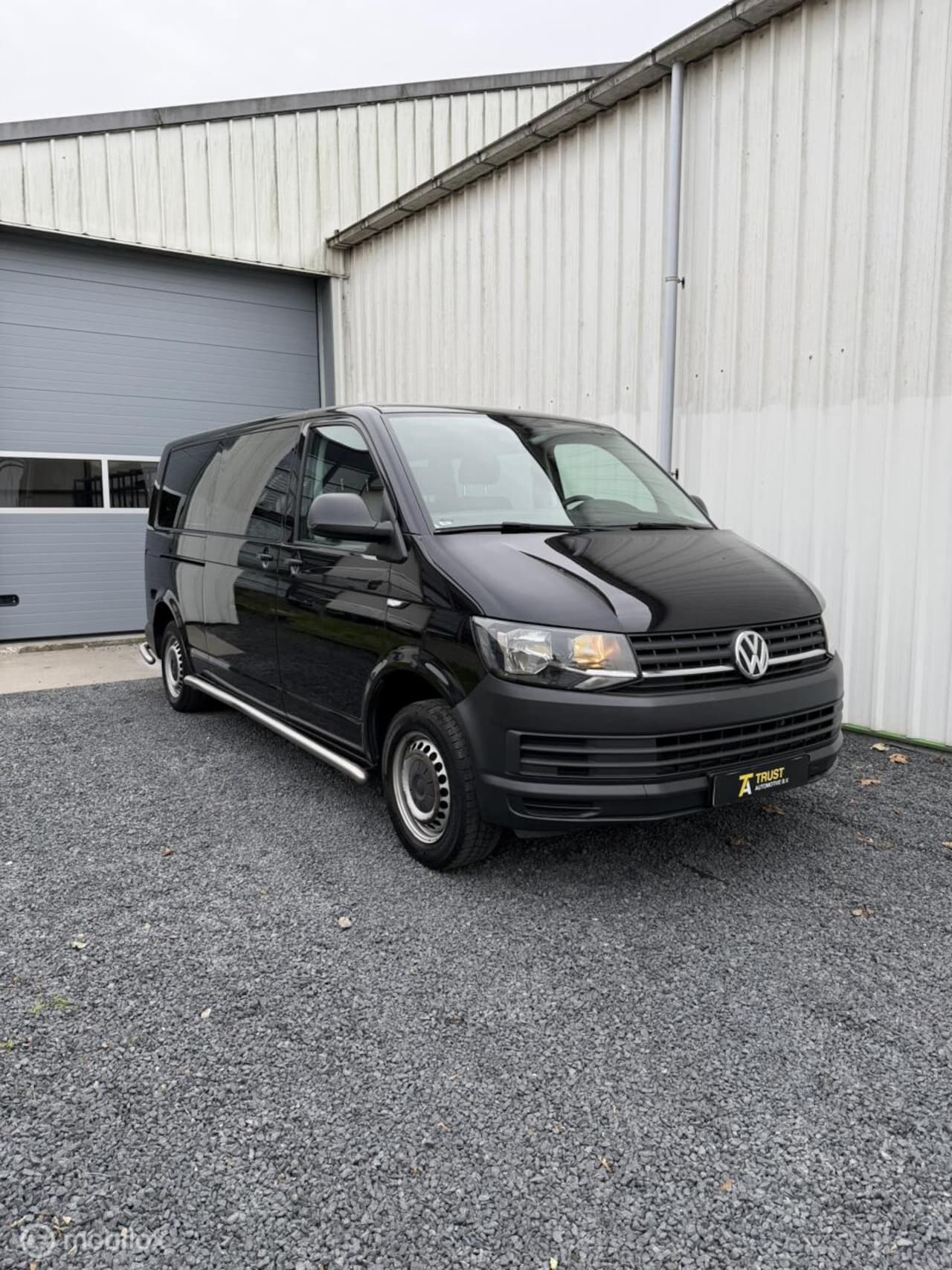 Volkswagen Transporter - 2.0 TDI L2H1 Economy Business 2.0 TDI L2H1 Economy Business - AutoWereld.nl