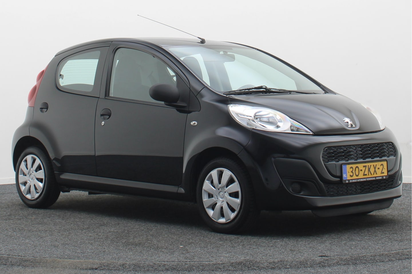 Peugeot 107 - 1.0 Access Accent 1.0 Access Accent 5-Deurs, Airco, AUX, Radio CD - AutoWereld.nl