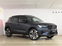 Volvo XC40 - B4 211PK Automaat Plus Dark / Adaptive Cruise control / 360 Camera / Extra getint glas / 2